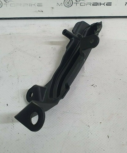 Suzuki Gsxr 1000 2018 AL8 l7 lower cowling cntr panel 94414-17K0 - Picture 2 of 6