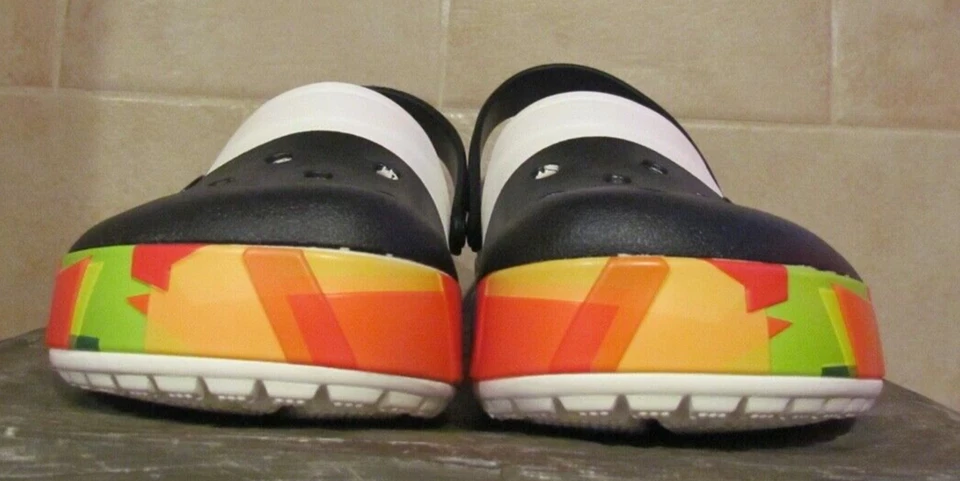 Zueco Crocs bloqueador de color para hombre 10 Crocband 43 sin cordones para mujer 12 mula informal Foto 3 de 4