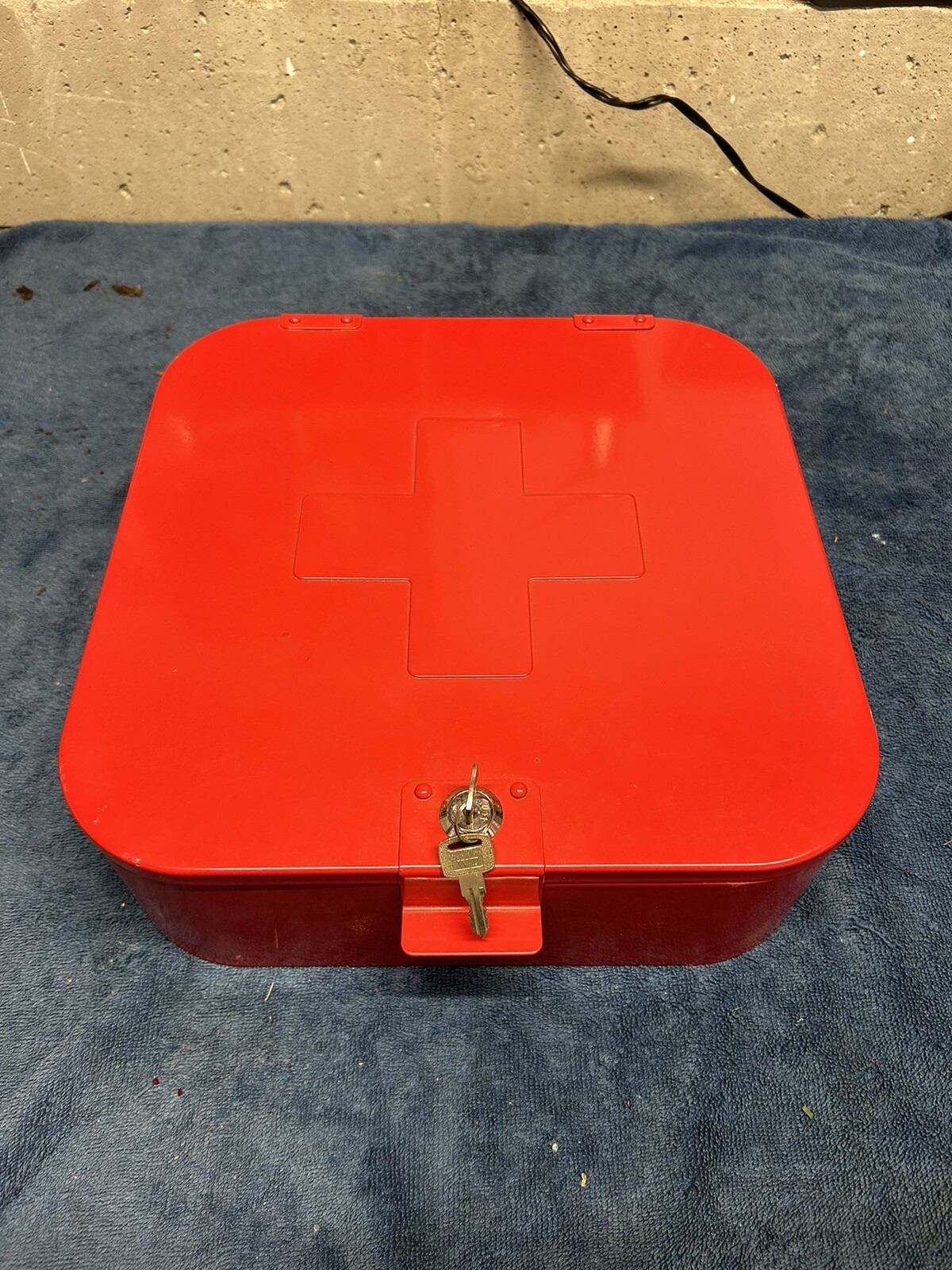 IKEA Red Heavy Duty Metal wall Medicine FIRST AID Gunnern