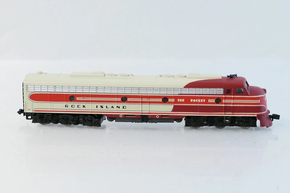 Life Like 7193 N Scale DC Locomotive Rock Island E8A RI - Image 2 of 4