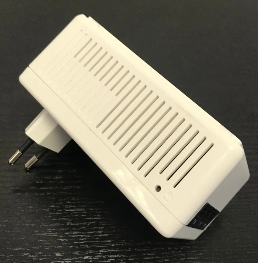 Devolo dLAN 200 AV WirelessN WP - MT:2130 - Powerline Adapter Wifi + 3x LAN - Bild 2 von 3