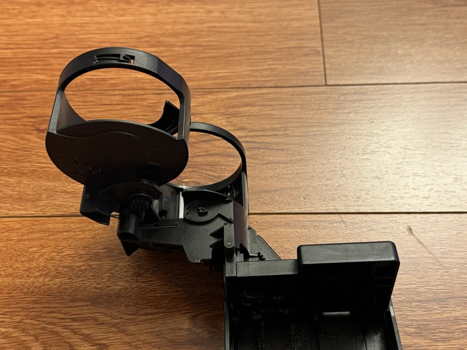 OEM 2000-2006 Mercedes-Benz CL500 CL600 Front Center Pop Out Cup holder RARE NLA - Image 3 of 4