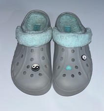 Crocs Baya Fuzz Lined Fuzz Strap Clogs Women  s 10 Gray Blue