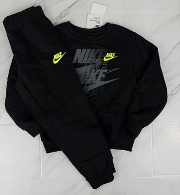Kinder Nike Futura Grafik Fleece Crew Trainingsanzug schwarz Größe 5-6 Jahre