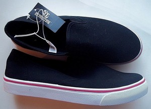 slide on canvas shoes