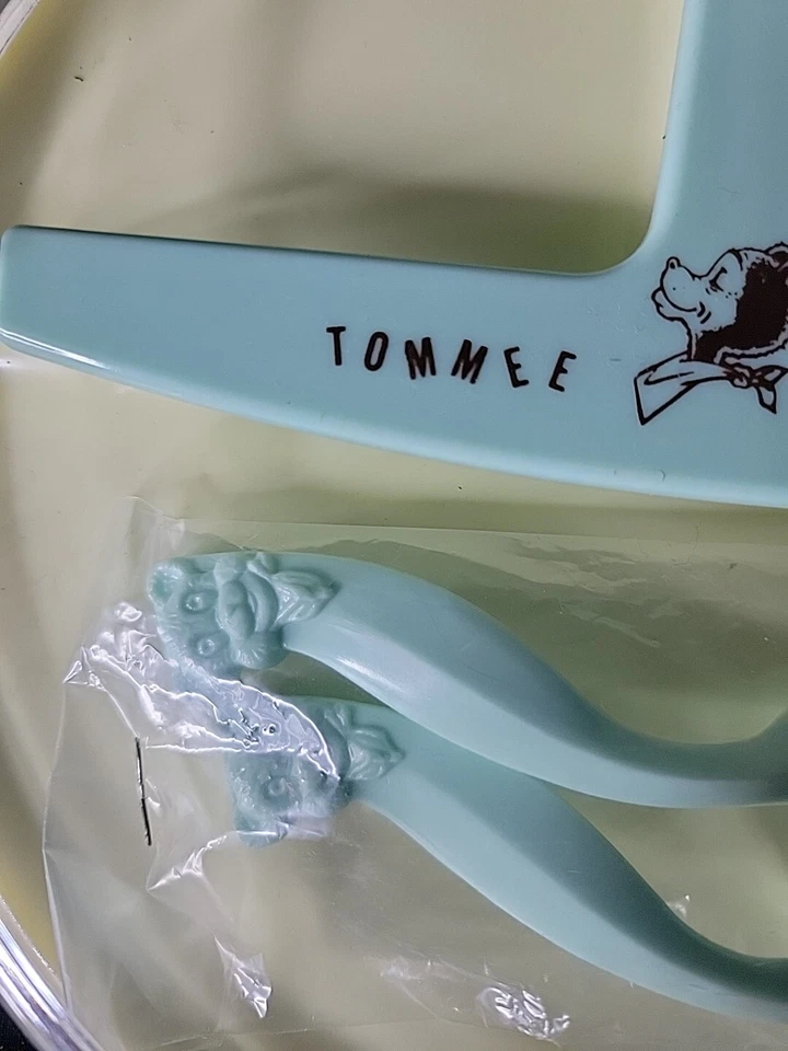Винтажная детская тарелка Tommee Tippee с разделенным всасыванием и едой и посудой - Изображение 2 из 4