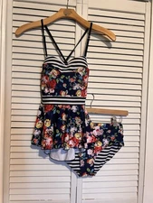 CUPSHE Women's Size M Medium Swim Bathing Suit Swimsuit Tankini 2 Piece Set