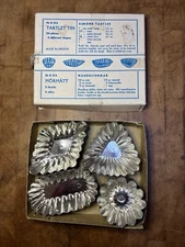 VINTAGE KITCHEN MADE IN SWEDEN 24 TART TARTLET TINS in BOX Complete Set