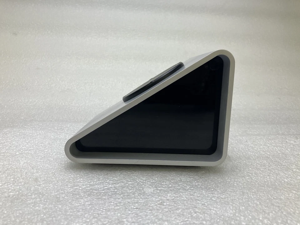 iPort LaunchPort BaseStation iPad Stand - SILVER USED NO AC PWR CABLE - Image 4 of 4