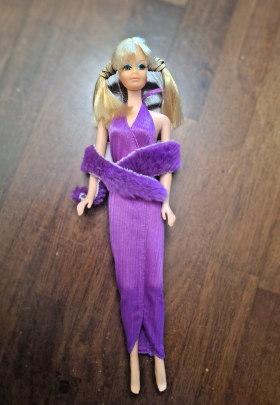VTG. Malibu "PJ" Doll Mattel wearing Party In Purple "Fashion Fantasy" Dress
