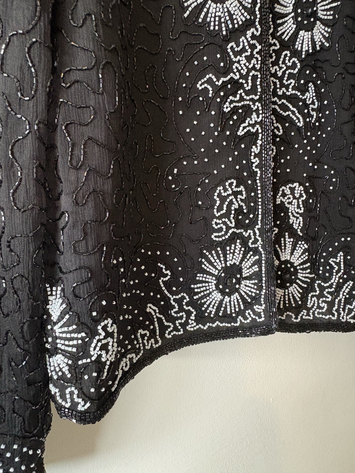 Vintage Rare Clothing Co. 100% Silk Beaded Sequin Evening Jacket Black Size L image 9