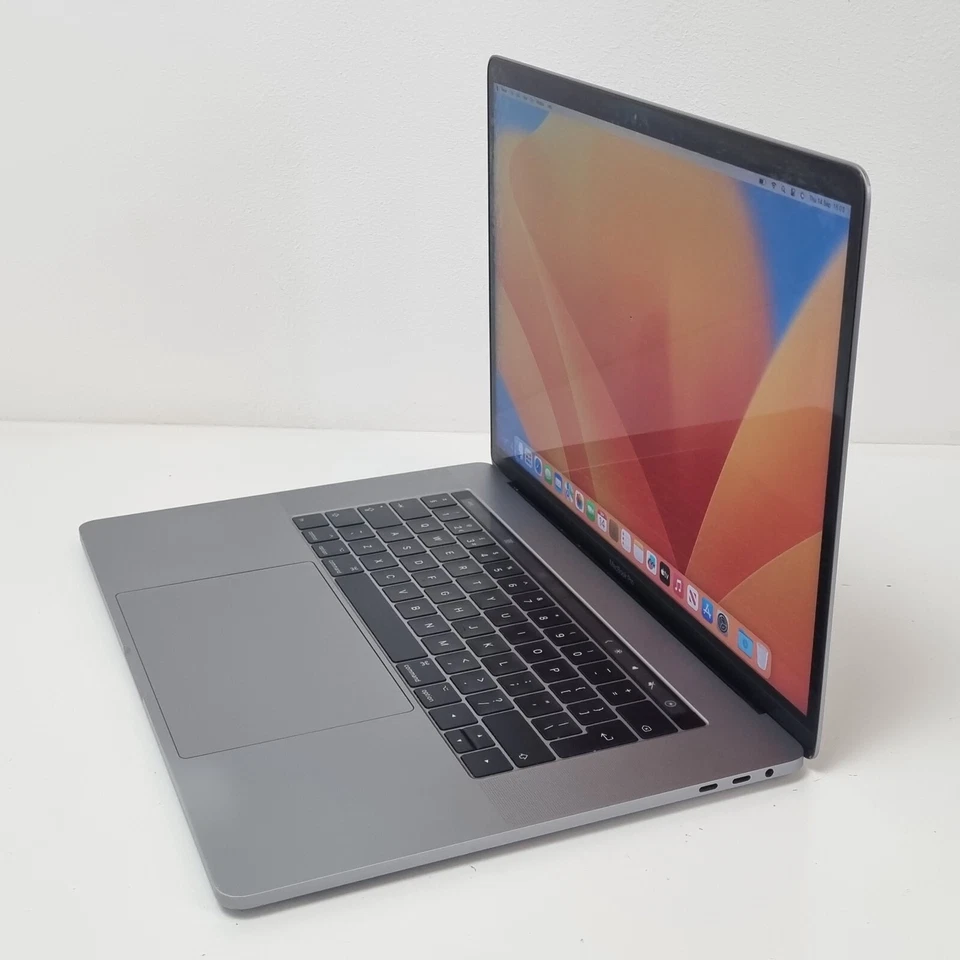 Apple MacBook Pro 15 Intel i7 16GB RAM 256GB Radeon Pro 555 Touch/Mid-2017 A1707 - Image 4 of 4