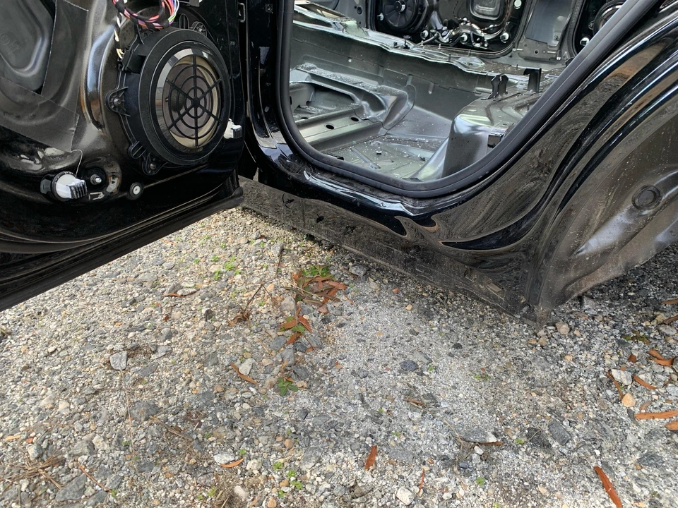 2015 2016 2017 2018 2019 PORSCHE MACAN OEM LEFT ROCKER PANEL *STRUCTURE CUT* Foto 4 de 4