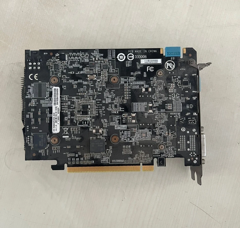 GIGABYTE GeForce GTX960 2GB 1024SP GDDR5 PCI-E Graphics Video Card DP DVI HDMI - Image 2 of 4