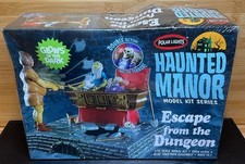 NIB Polar Lights Haunted Manor Escape from th...