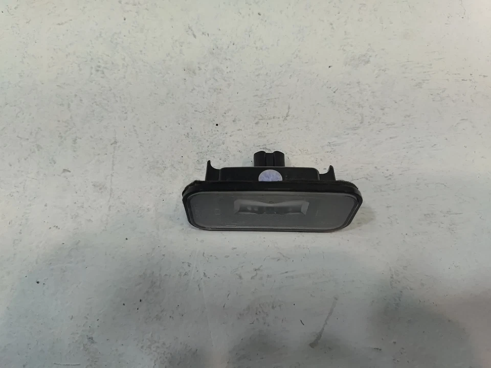 2018 - 2024 TOYOTA CAMRY REAR LEFT OR RIGHT LICENSE PLATE LIGHT LAMP OEM 1PCS - Image 4 of 4