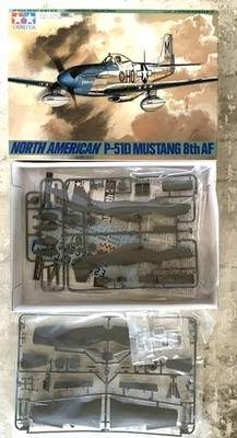 Tamiya 1/48 scale NA P-51D Mustang 8th AF aircraft kit 61040