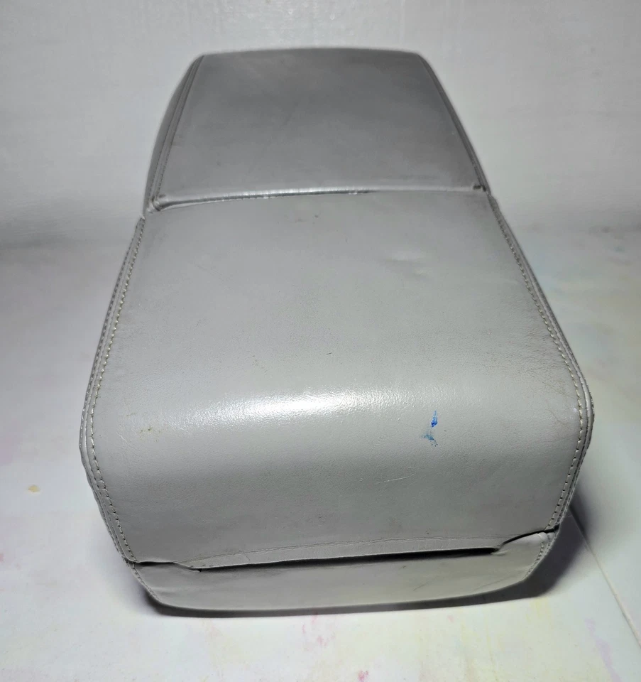 Fleetwood Buick Roadmaster 1992-1996 consola central reposabrazos portavasos OEM GM Foto 3 de 4