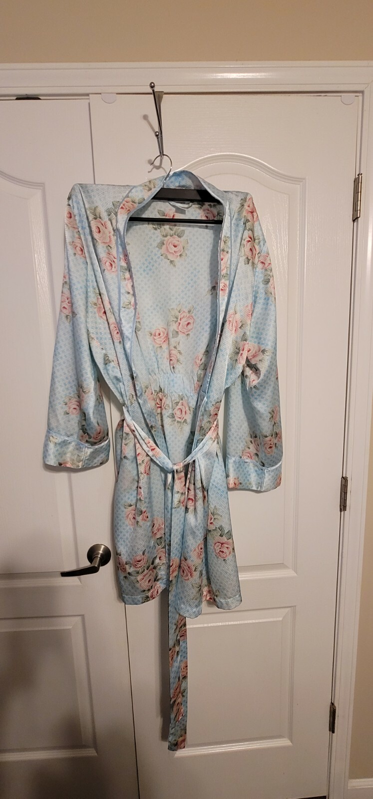 Picture 1 of 3