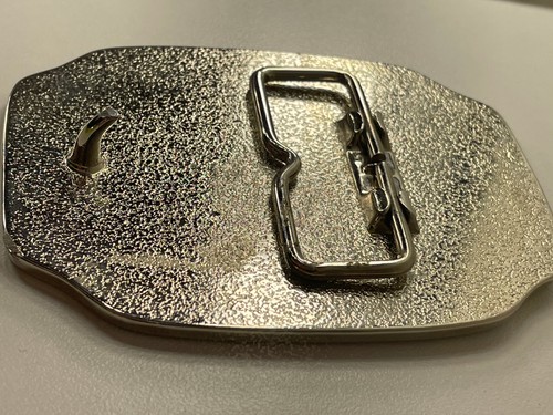 Fibbia cintura 100 ANNI DI LIBERTA' STATUA MONUMENTO 1886 1986 TONO ORO ARGENTO - Foto 6 di 10