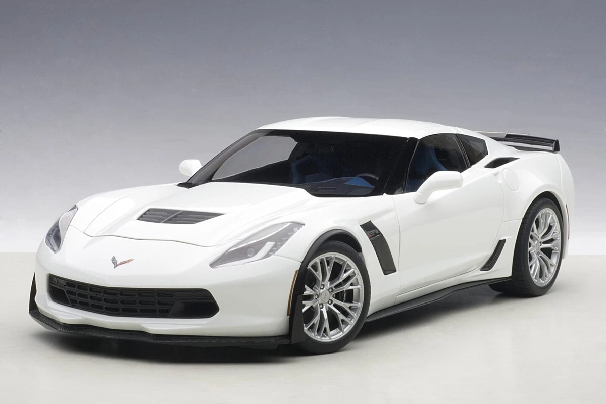 AUTOart 1/18 CHEVROLET CORVETTE C7 Z06 model car ABS 71261