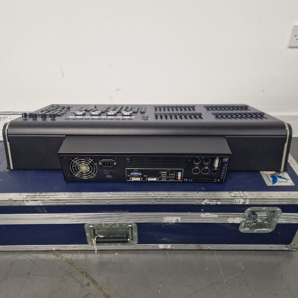 ETC Congo Kid Lighting Console, 256 channels, Flightcase, ex-demo - Image 4 of 4
