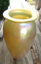 Signed 2001 Robert Eickholt Yellow Crackle Glass Iridescent Vase 7.75"