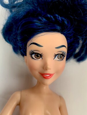 Disney Descendants Jewel-Bilee Evie of Isle of the Lost Doll