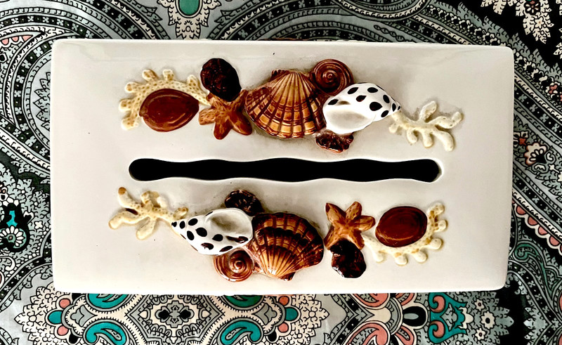 RECTANGULAR CERAMIC TISSUE BOX COVER with Sea Shells