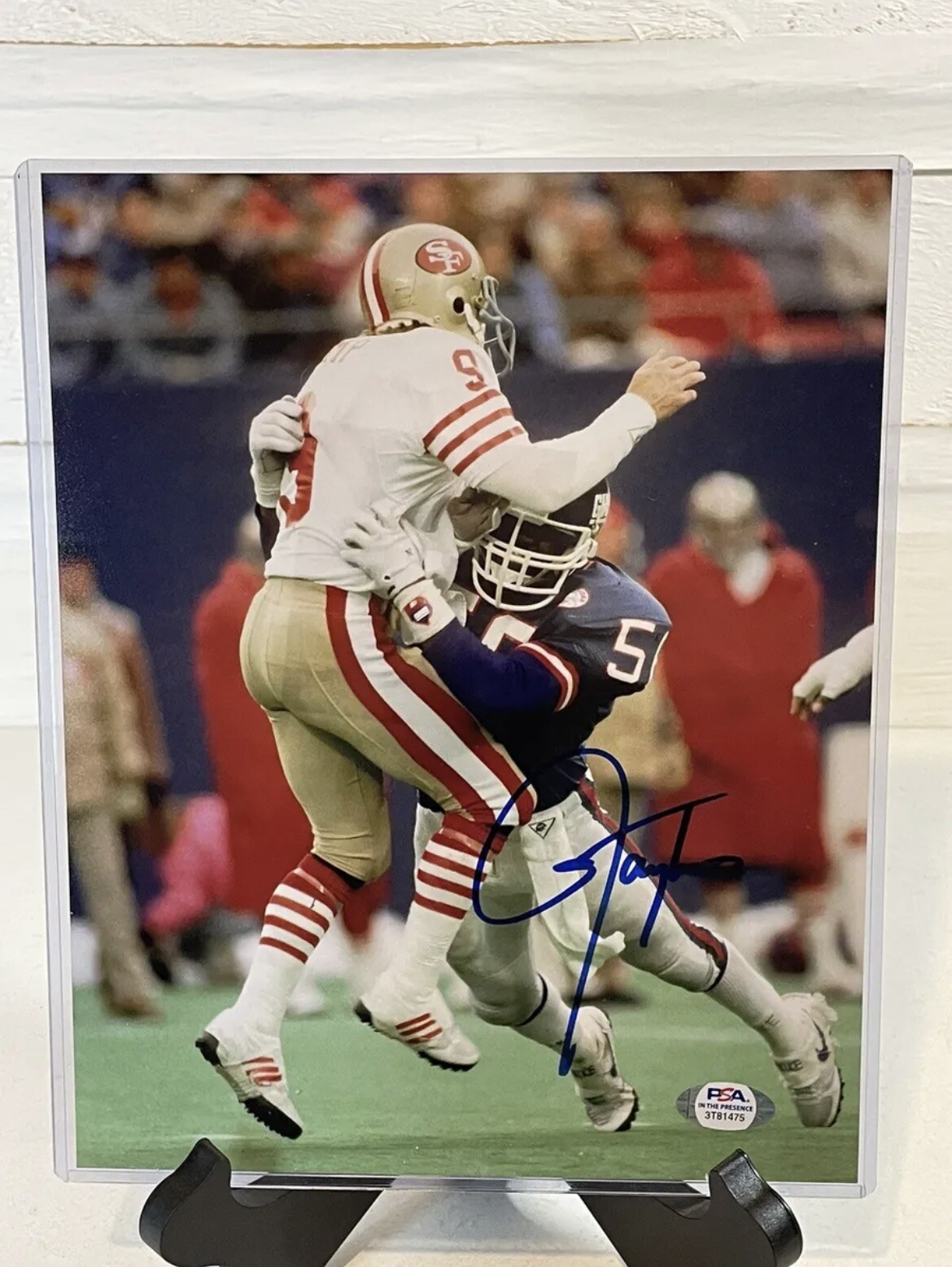 Lawrence Taylor Signed - Autographed New York Giants 8x10 Photo - PSA/DNA COA