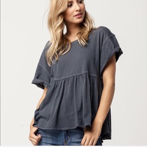 black peplum tee