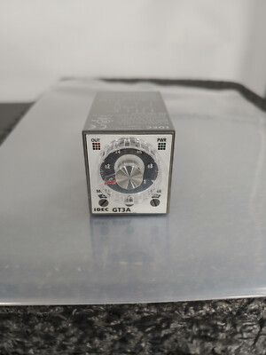 IDEC GT3 Multi-Function GT3A-3EAF20 Electronic Timer