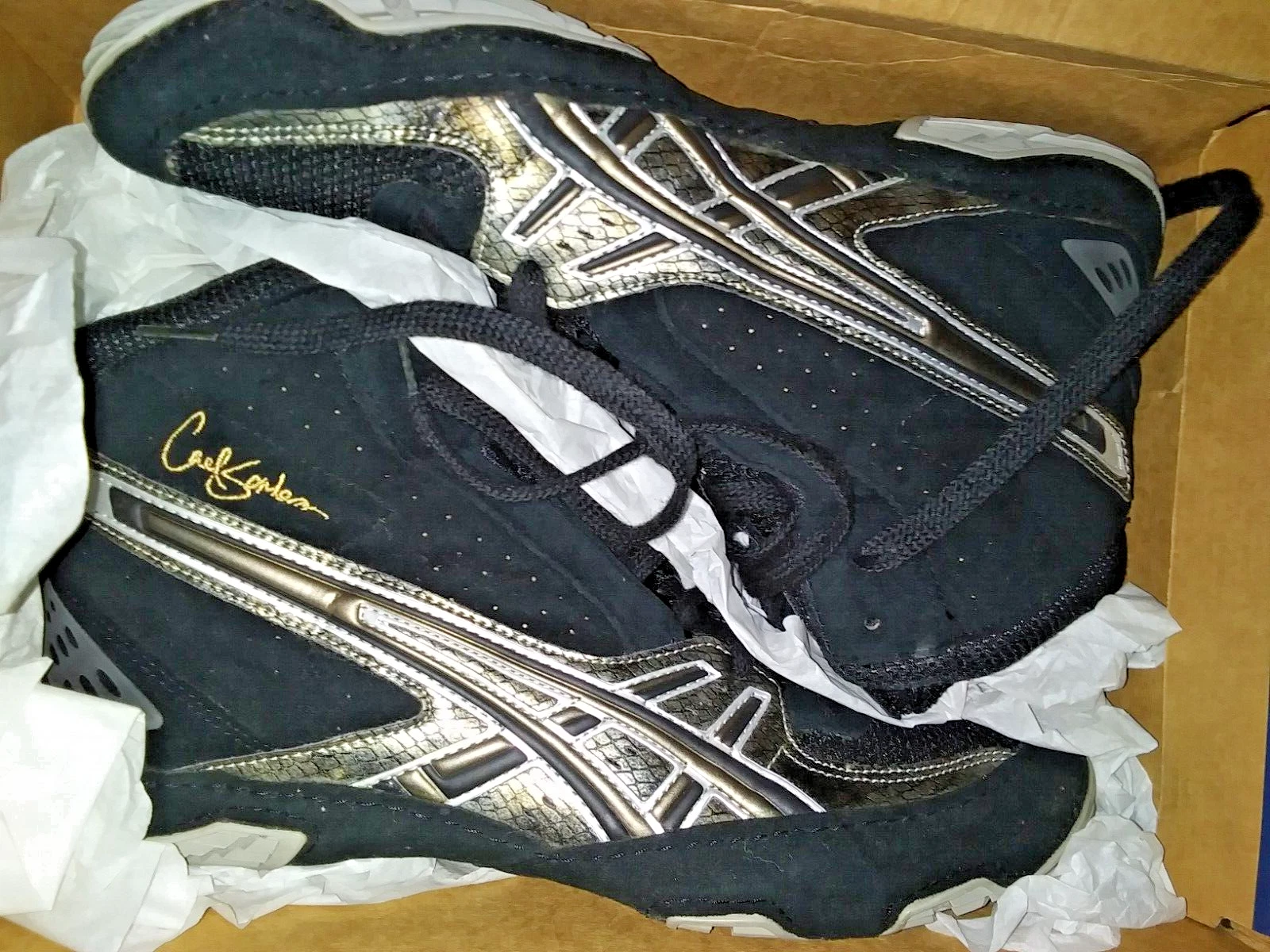 Asics Cael Sanderson V3.0 JY700 taglia 11 nero serpente oro nuovo con scatola