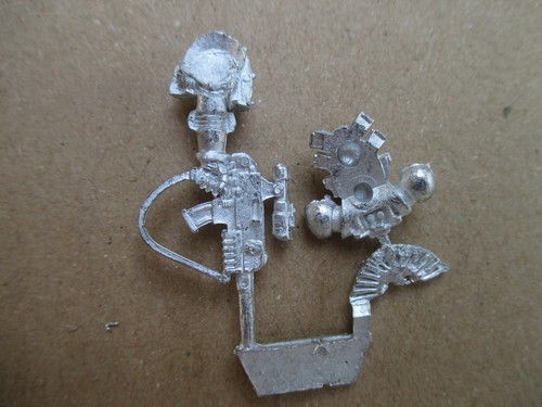 D15C28 SPACE MARINE WEB EXCLU 2008 WARHAMMER 40000 W40K - Picture 3 of 3