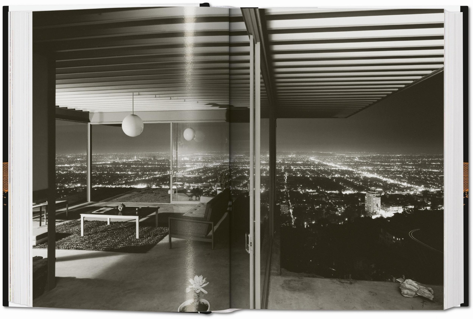 Thumbnail - Case Study Houses. The Complete Csh Program 1945-1966. 40th Ed. Smith