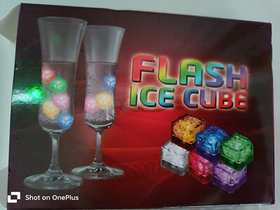 Flash Eiswürfel LED Farbe leuchtend im Wasser Nachtlicht Party Hochzeit Dekor UK X12