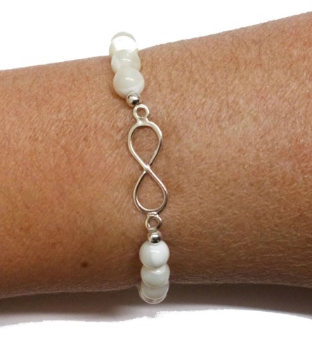 PULSERA INFINITO PLATA de LEY 925 y NÁCAR Natural. ref.F04. Nueva y Bolsa tela - Imagen 2 de 3