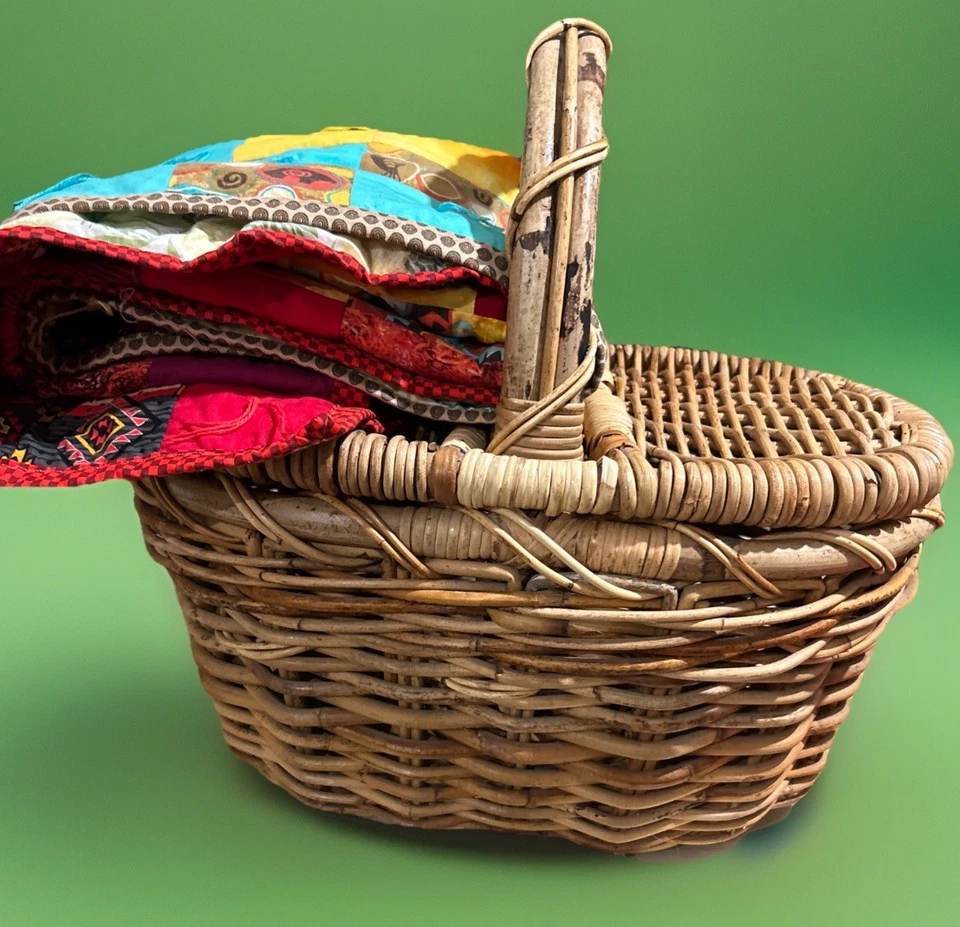 Large Lidded Wicker Basket W/Handle & Colorful Retro Handmade Quilt, Picnic - Image 4 of 4