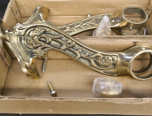 Railing Victorian Style Bar Rail Bracket brass Hanger
