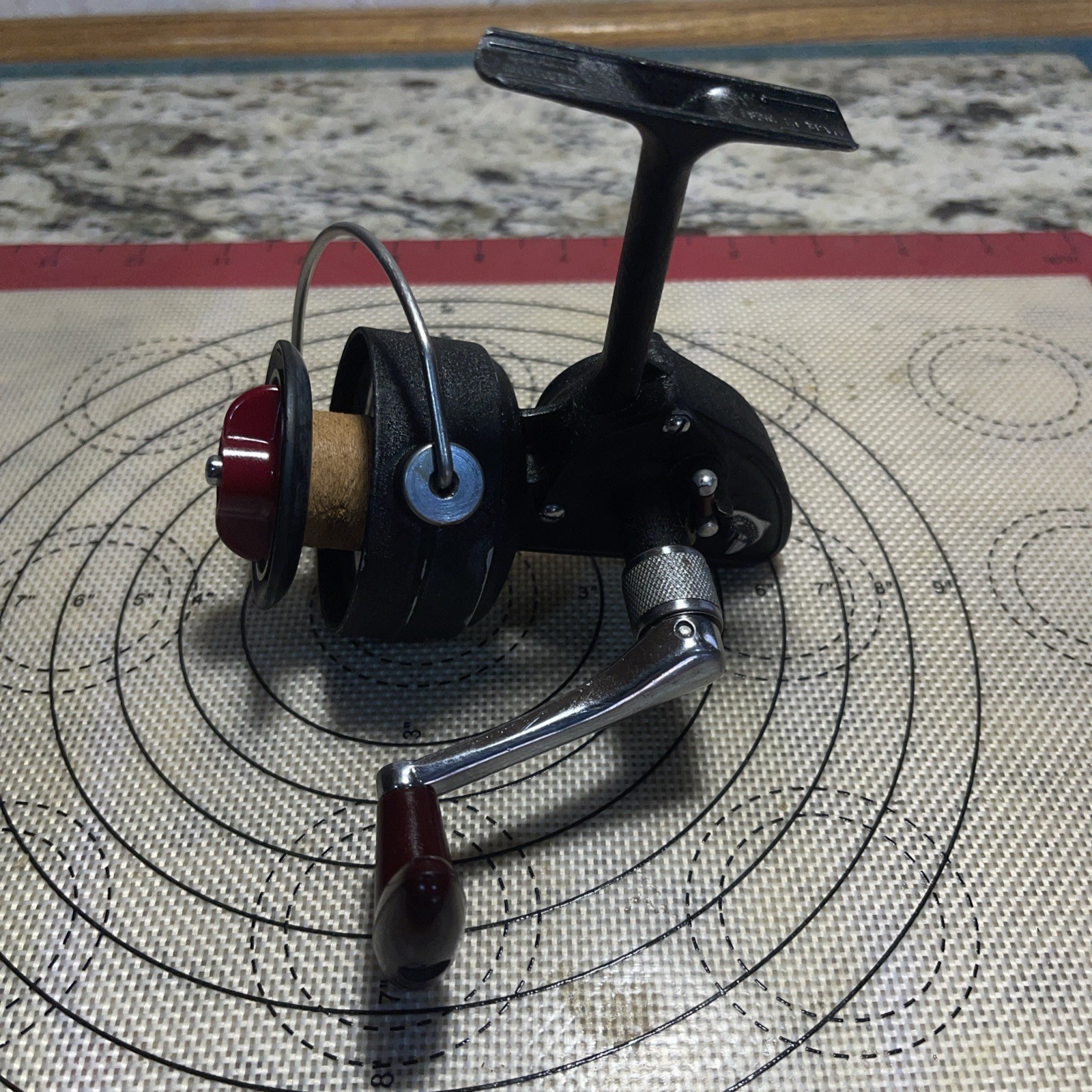 Vintage DAM QUICK 220 Spinning Reel West Germany Euc Cork St