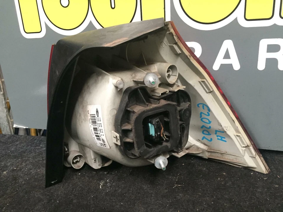 Левый задний фонарь Volkswagen Golf GEN 5 07/2004-02/2009 - Изображение 2 из 2