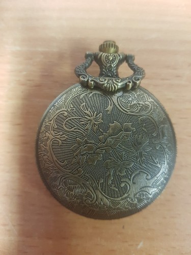 Vintage Quartz Pocket Watch - Needs New Battery - Picture 6 of 12