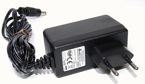 UMEC Speedport W723V Typ B Netzteil 12V 1,5A UP0181C-12PE Steckernetzteil - 第 1/1 張圖片