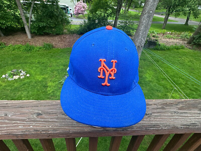 Unique New York Mets blue  fitted 7 3/8 New Era cap