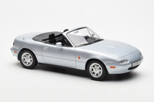 188023 Mazda MX-5 Silver Norev 1/18 - Imagen 5 de 7
