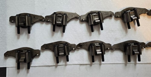 95-02 Ford F250 F350 7.3 Intake Exhaust Rocker Arm Pedestal Set (8 Cylinders) - Picture 2 of 3