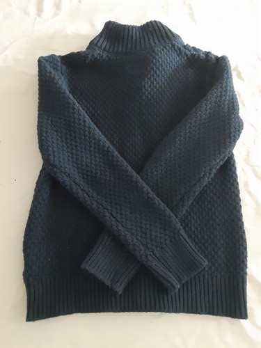 GAP KIDS NAVY BLUE CABLE KNIT SWEATER LARGE 10 - Picture 2 of 6
