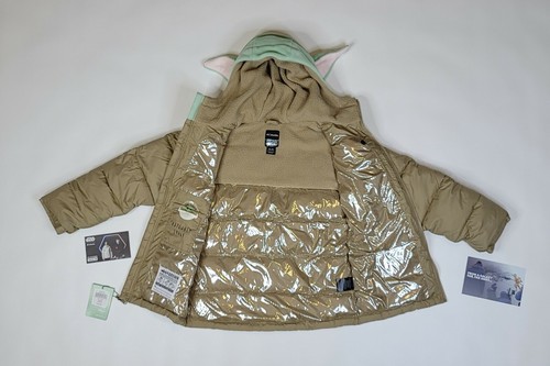 COLUMBIA STAR WARS SIZE M MANDALORAIN THE CHILD BABY YODA JACKET + Bonus Cards - Picture 3 of 10
