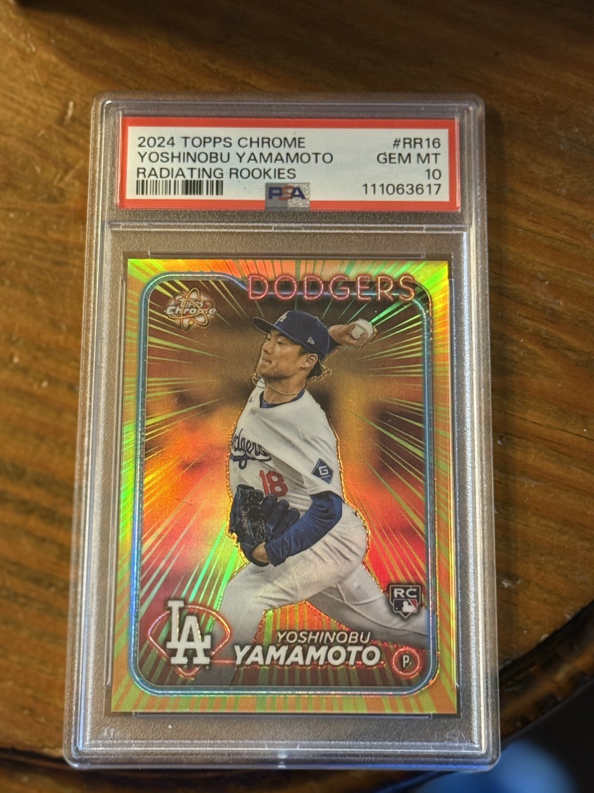 Yoshinobu Yamamoto 2024 Topps Chrome Radiating Rookies SSP #RR-16 PSA 10 WS MVP