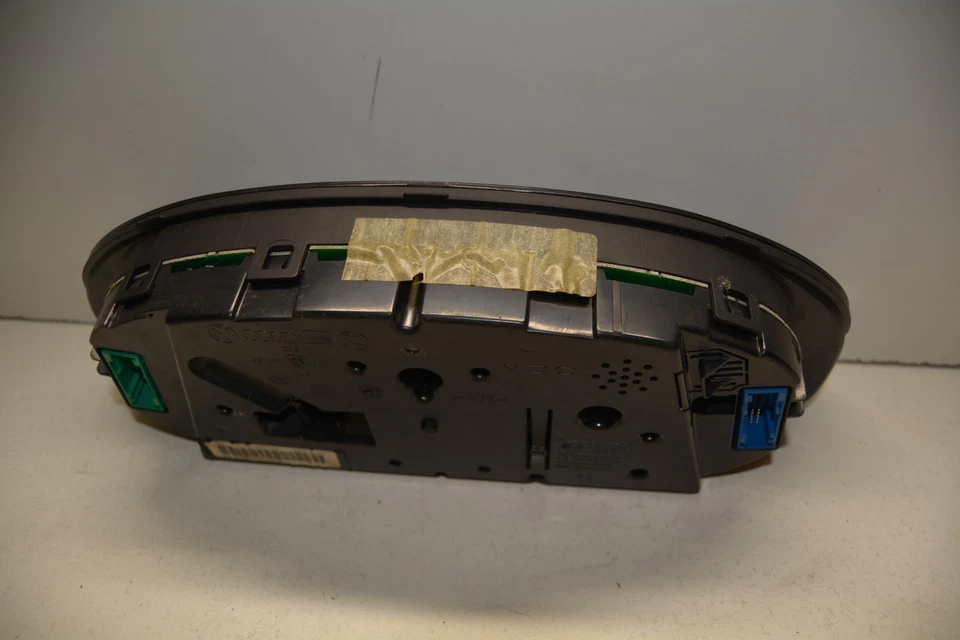 VOLKSWAGEN PASSAT 2001-2002 CUADRO DE INSTRUMENTOS VELOCÍMETRO OEM, 257-61850 Foto 2 de 4